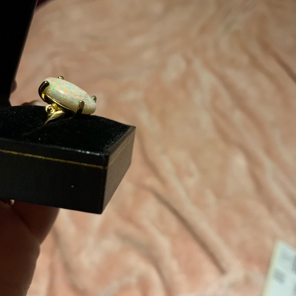 14k Opal Vintage ring Magificent Estate find. - Picture 5 of 11